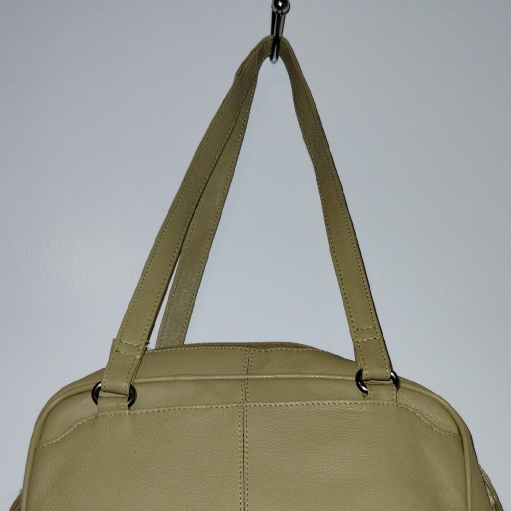 Chic Beige Leather Shoulder Bag - Picture 6 of 16